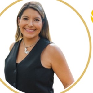Dra. Carolina Meza